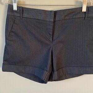 Attention Pinstripe Shorts Dark Blue Size 4